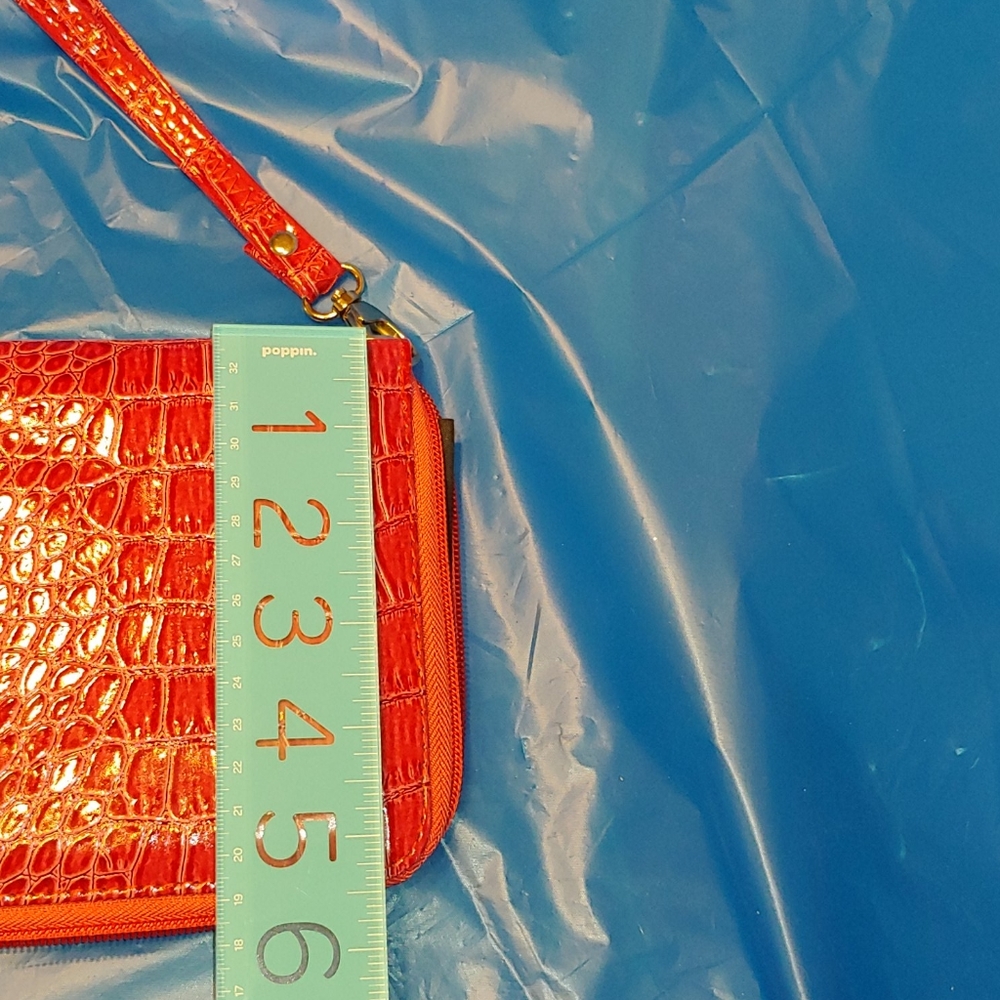 Wristlet - Picture 7 of 10